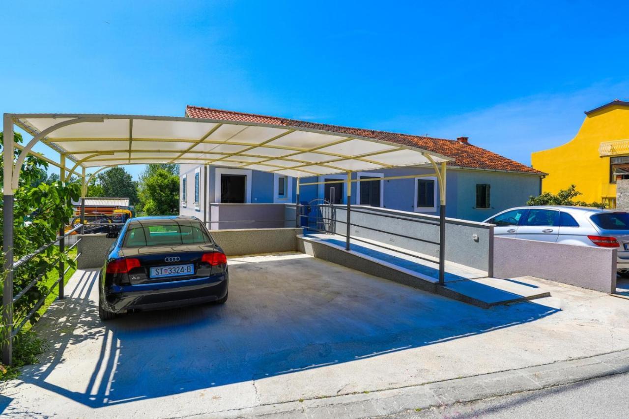 Apartment Nina Stobreč Екстериор снимка